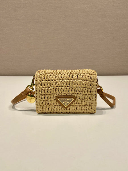 Raffia-Effect Crochet Card Holder with Shoulder Strap – Handwoven Calfskin Mini Bag