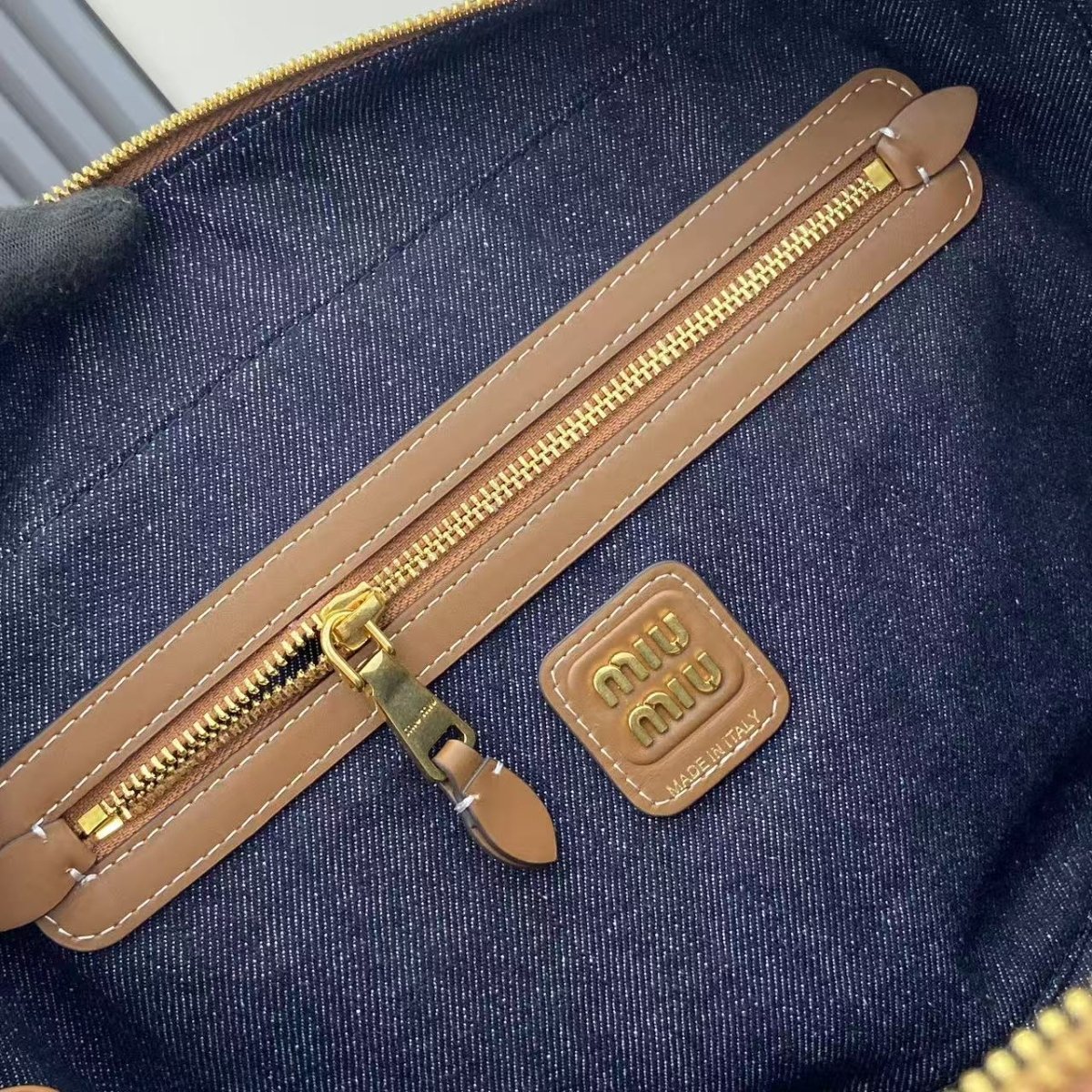 Beau Denim Top - Handle Bag