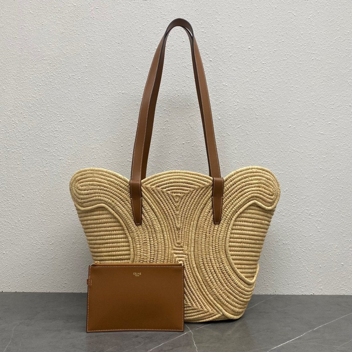 Braided Tote in Raffia and Calfskin