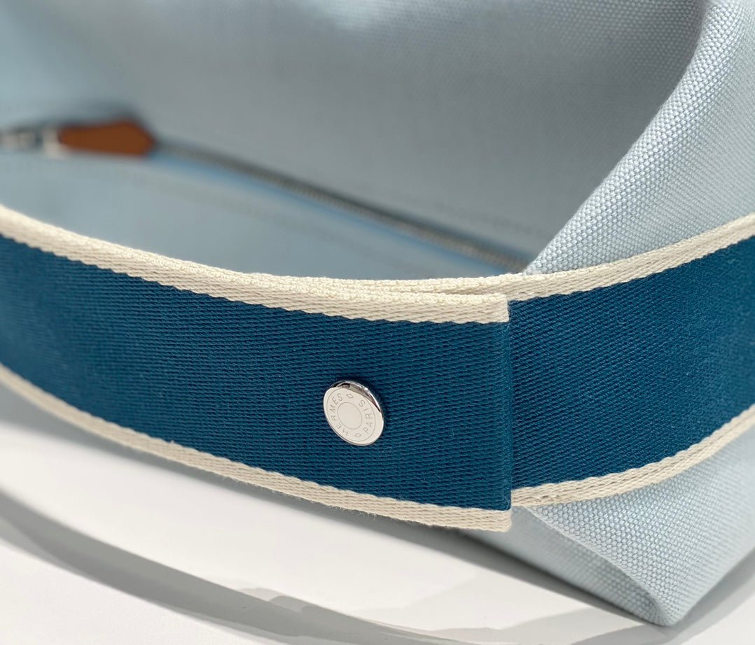 Bride - a - Brac Case