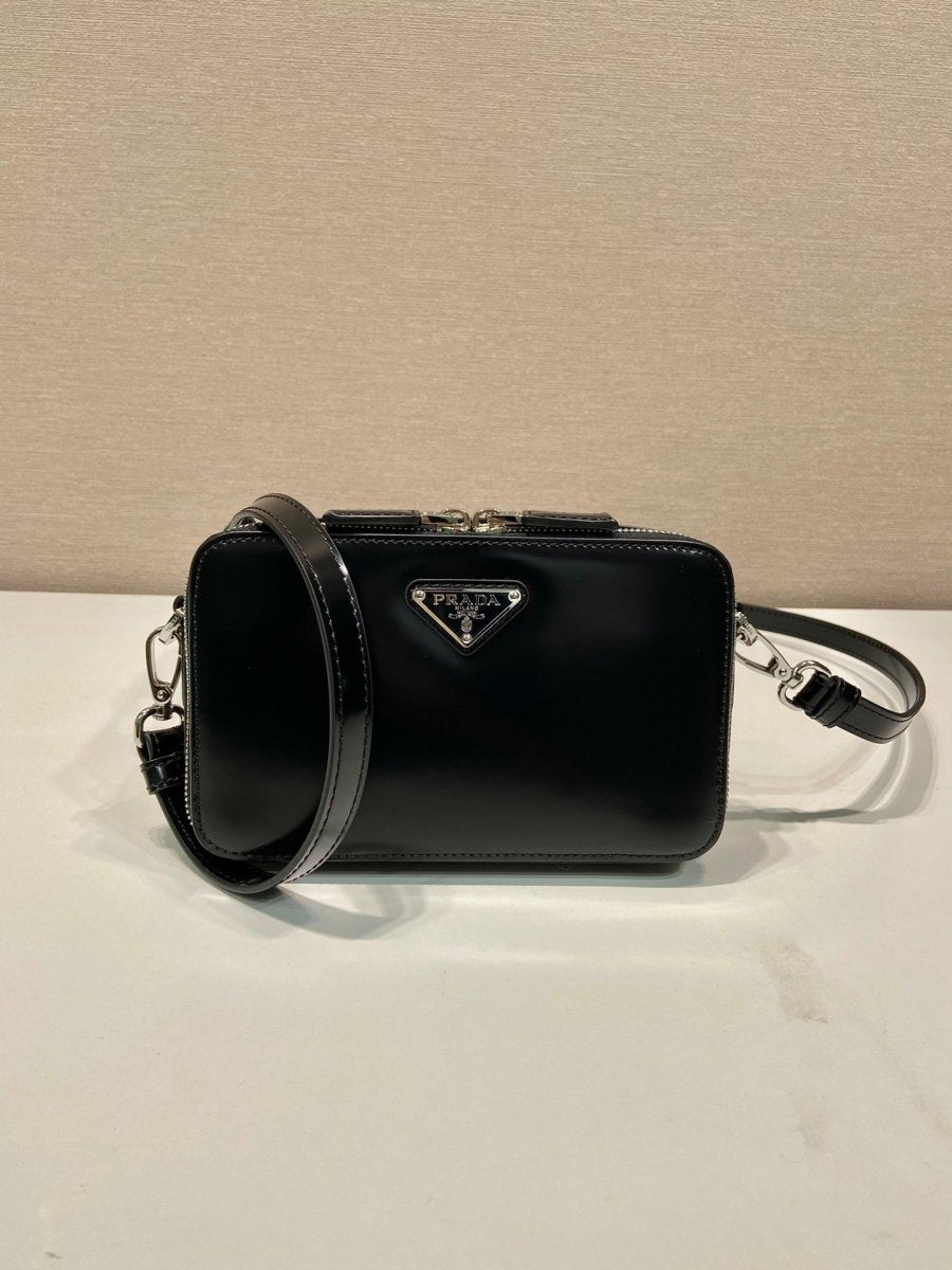 Brique Leather Crossbody Bag Black – Elegant 2024 Classic Design