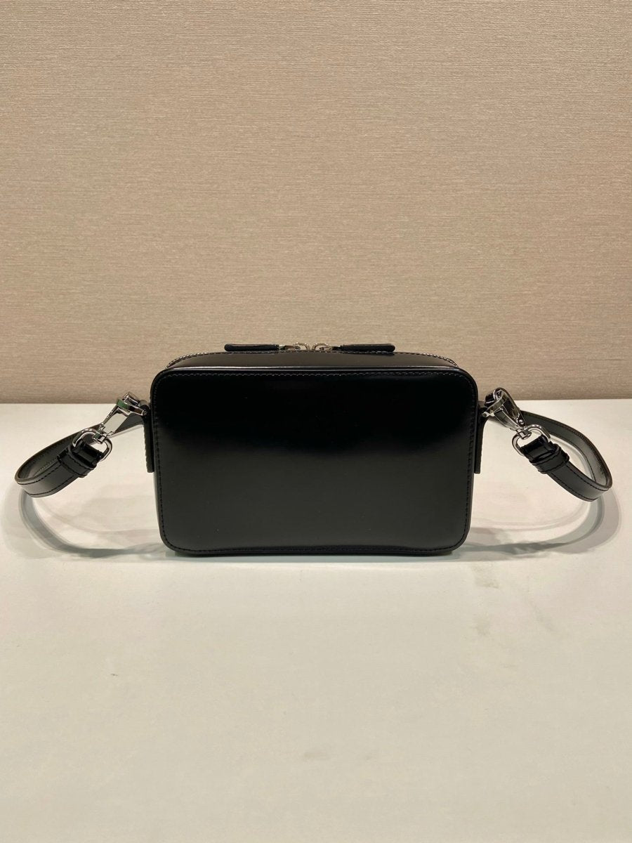 Brique Leather Crossbody Bag Black – Elegant 2024 Classic Design