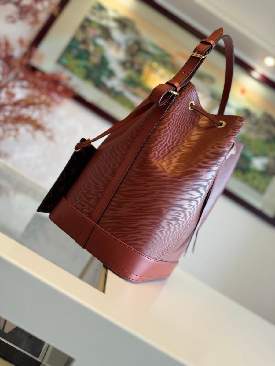 Classic Epi - Textured Bucket Bag Kenyan Fauve – Designer Inspired Bags