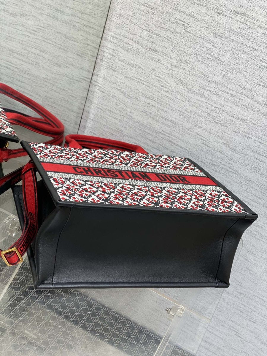 Dioramour Dior Book Tote Bag – Sweet Chinese Valentine’s Day Edition