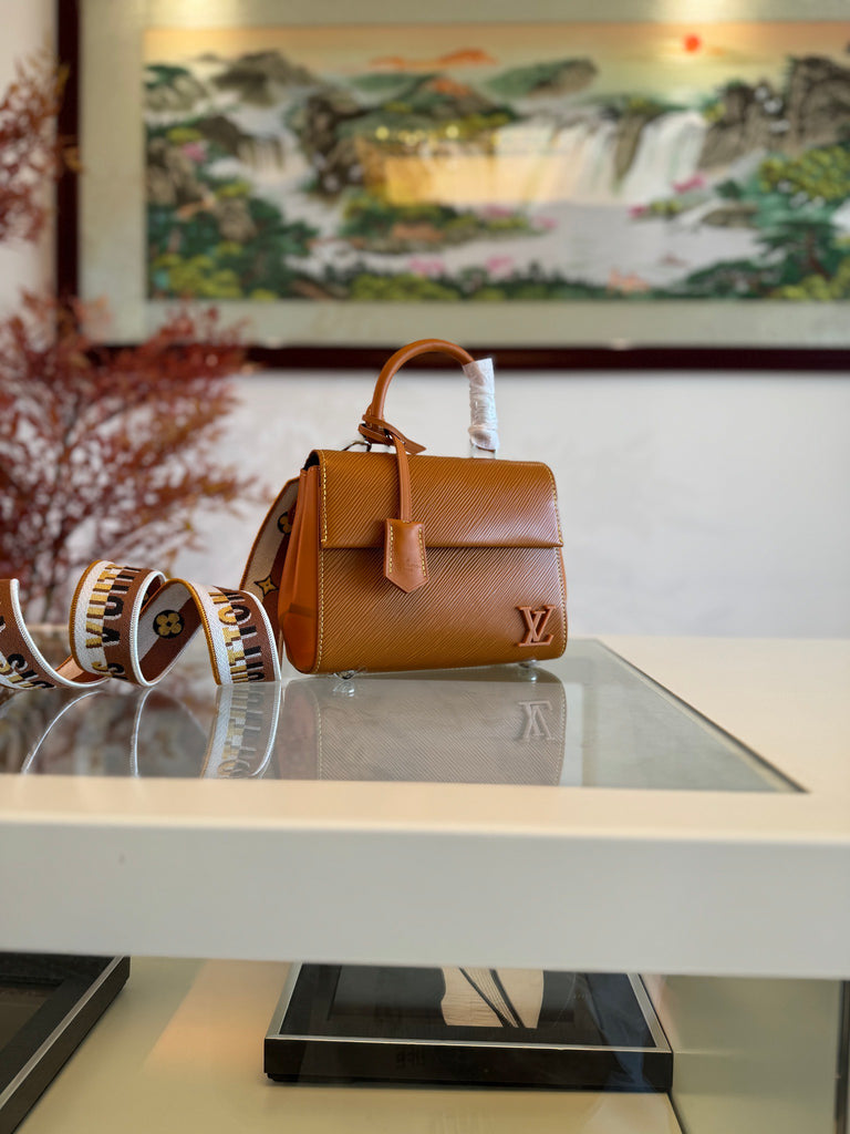 Classic Structured Shoulder Bag – Designer Inspired Bags