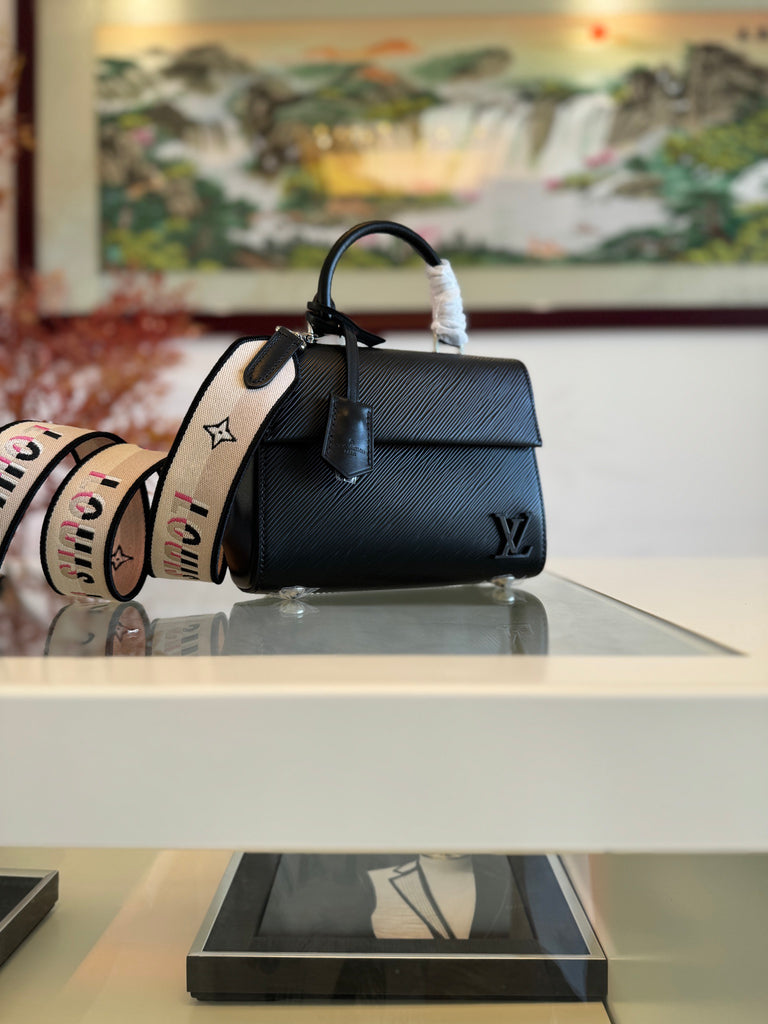 Classic Structured Shoulder Bag – Designer Inspired Bags