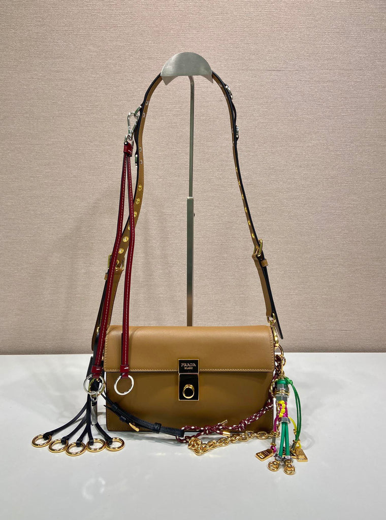 Soft Sound Small Leather Shoulder Bag – Chic & Trendy Everyday Essential