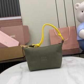 Gabardine Canvas Pouch