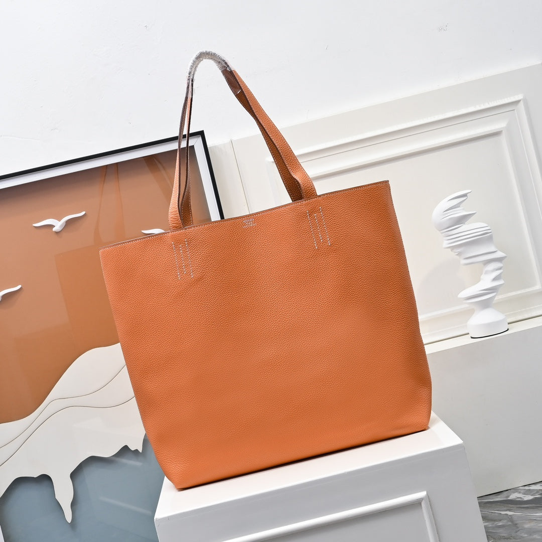 Reversible Dual-Tone Clemence Leather Tote Bag 36