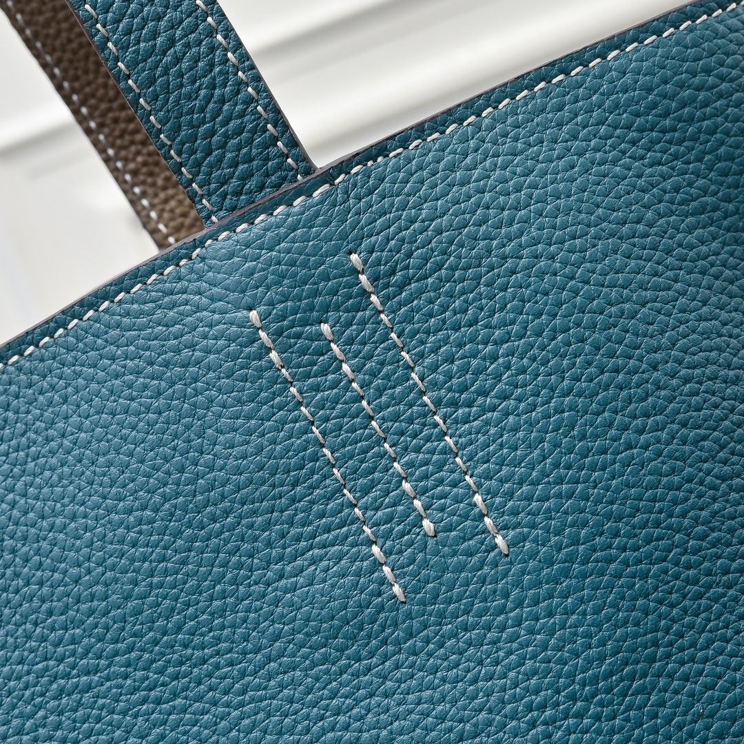 Reversible Dual-Tone Clemence Leather Tote Bag 36