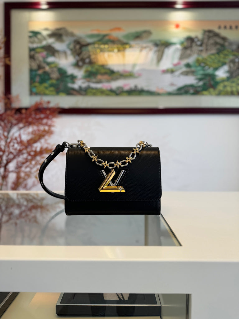 Elegant Floral Chain Twist-Lock Shoulder Bag – Designer Inspired Bags