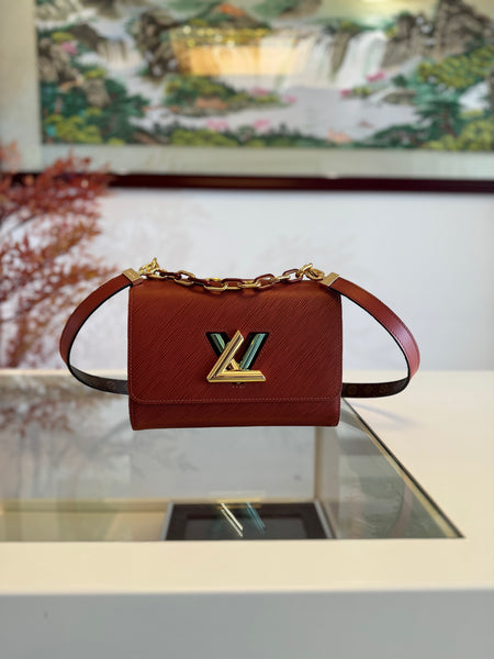 Slim Twist-Lock Shoulder Bag – Designer Inspired Bags