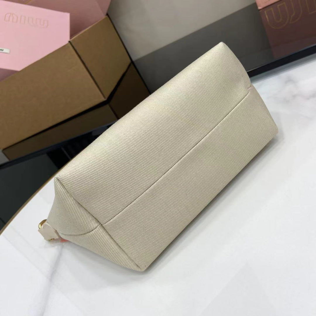 Gabardine Canvas Pouch