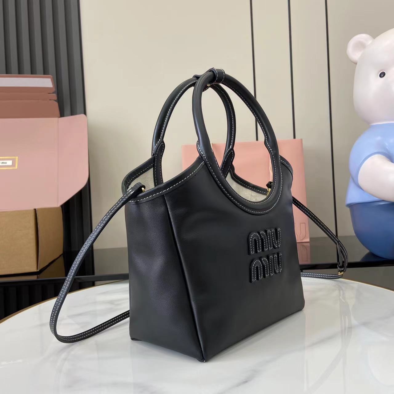 Ivy Leather Tote Bag