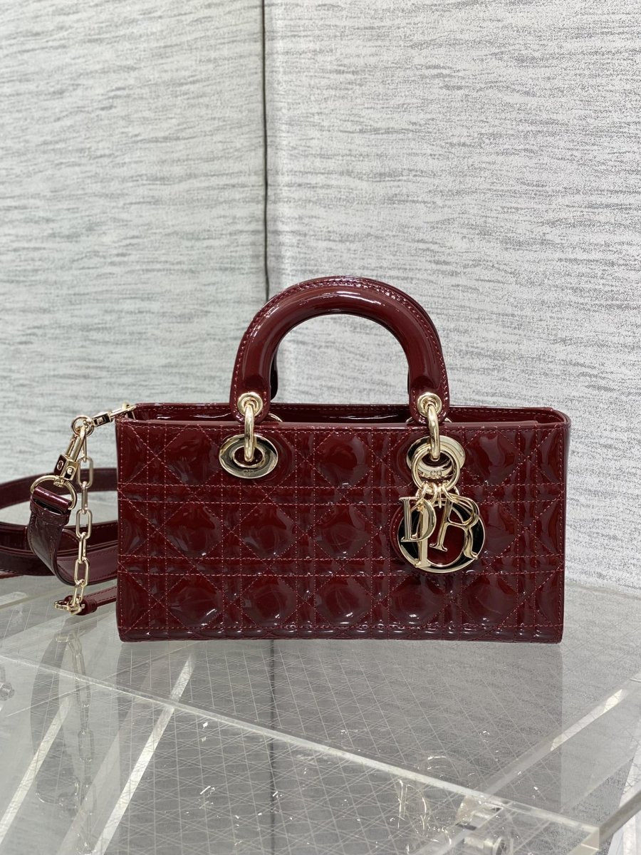 Lady D - Joy Bag Red – Elegant Patent Leather with Classic Cannage Design