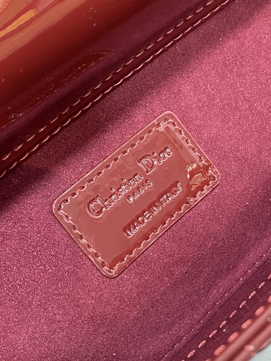 Lady D - Joy Bag Red – Elegant Patent Leather with Classic Cannage Design