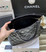 Medallion Tote Caviar Skin Bag