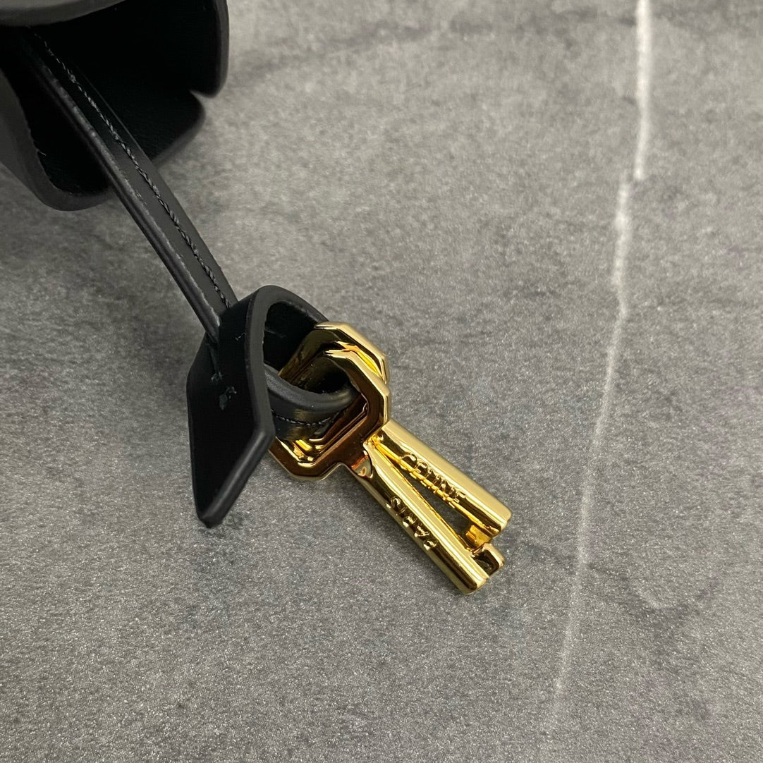 Mini Vanity Case in Natural Calfskin