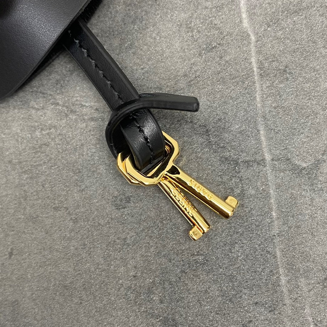 Mini Vanity Case in Natural Calfskin